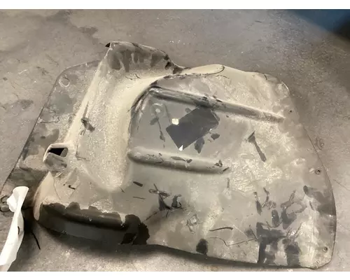 GMC C7500 Fender, Inner
