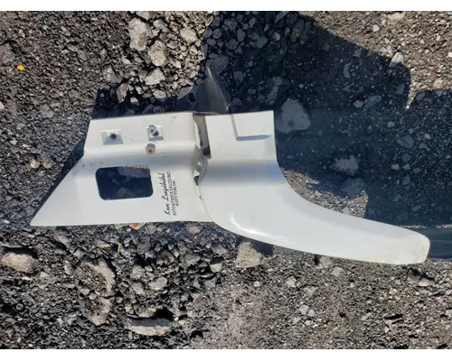 GMC C7500 Fender Extension
