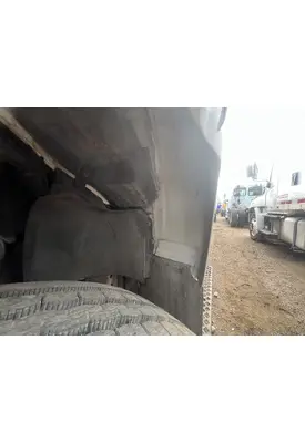 GMC C7500 Fender Extension