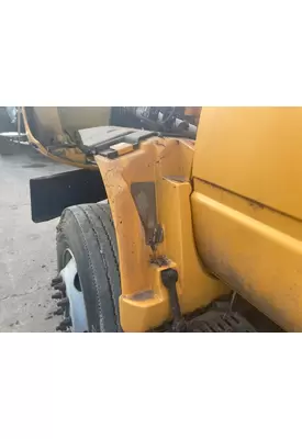 GMC C7500 Fender