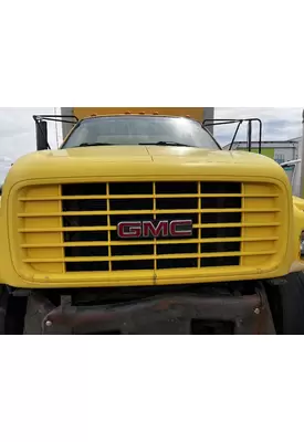 GMC C7500 Grille