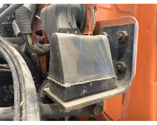 GMC C7500 Hood Rest