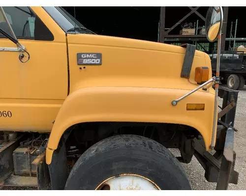 GMC C7500 Hood