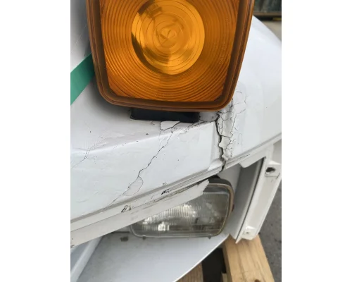 GMC C7500 Hood