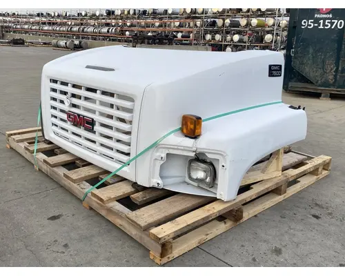 GMC C7500 Hood