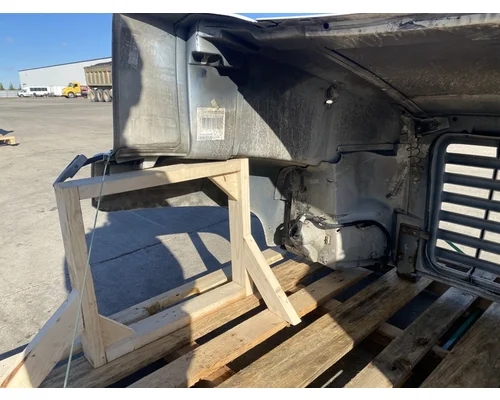 GMC C7500 Hood
