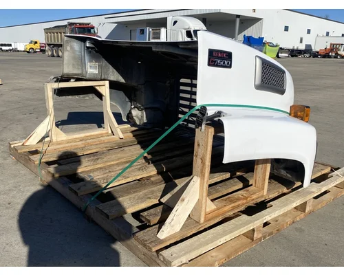 GMC C7500 Hood