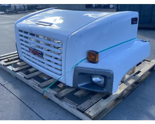 GMC C7500 Hood