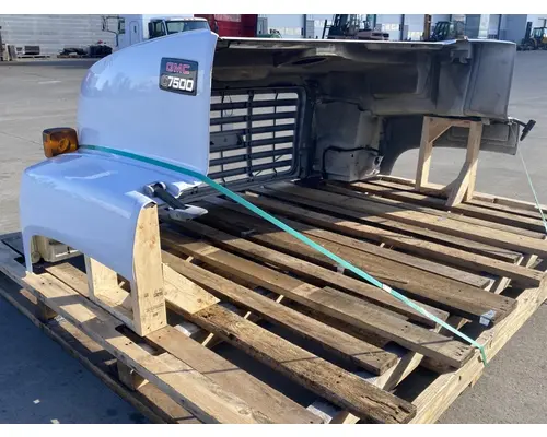 GMC C7500 Hood