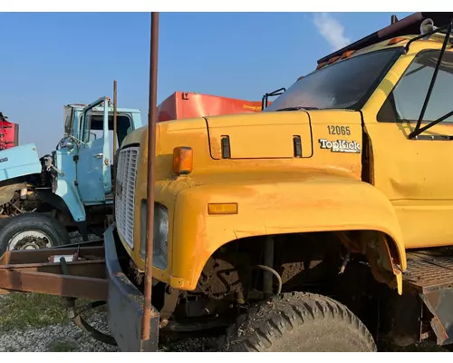 GMC C7500 Hood