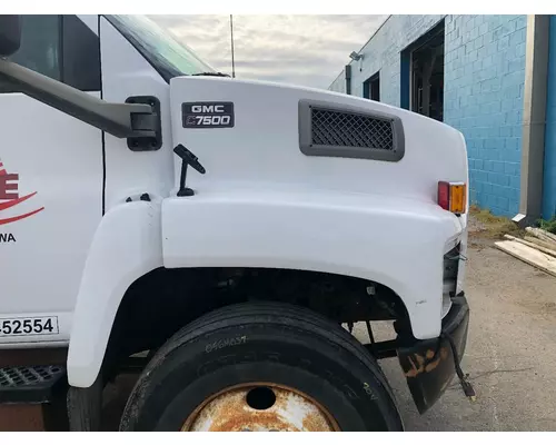 GMC C7500 Hood