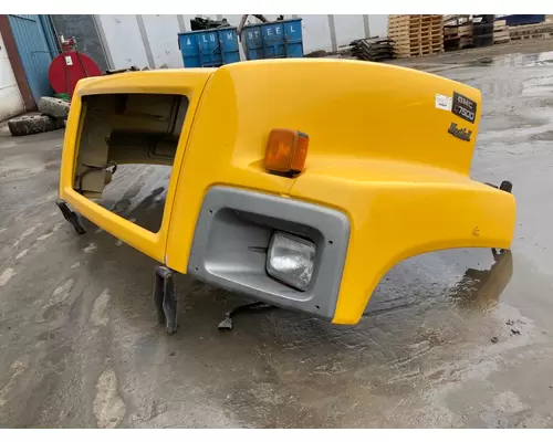 GMC C7500 Hood