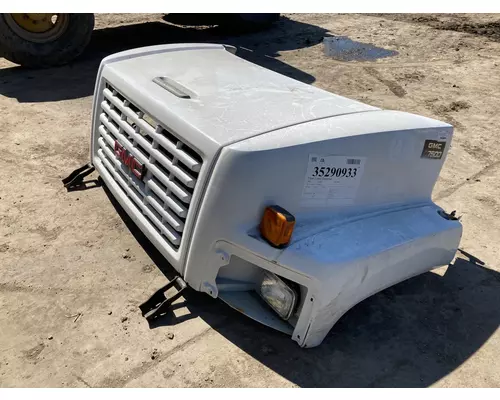 GMC C7500 Hood