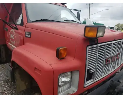 GMC C7500 Hood