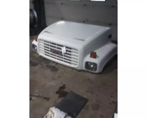 GMC C7500 Hood