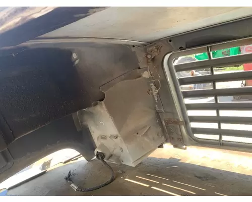 GMC C7500 Hood