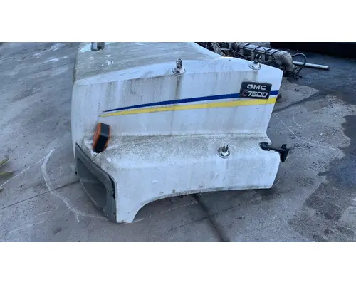 GMC C7500 Hood