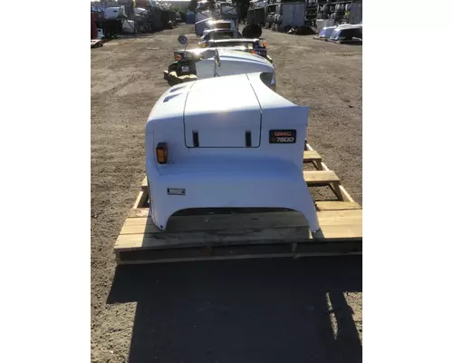 GMC C7500 Hood