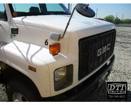 GMC C7500 Hood