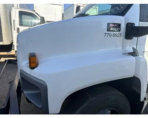 GMC C7500 Hood