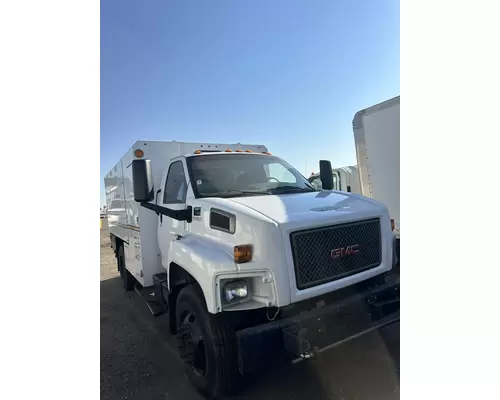 GMC C7500 Hood