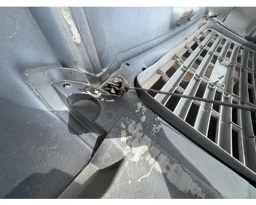 GMC C7500 Hood