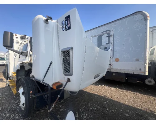 GMC C7500 Hood
