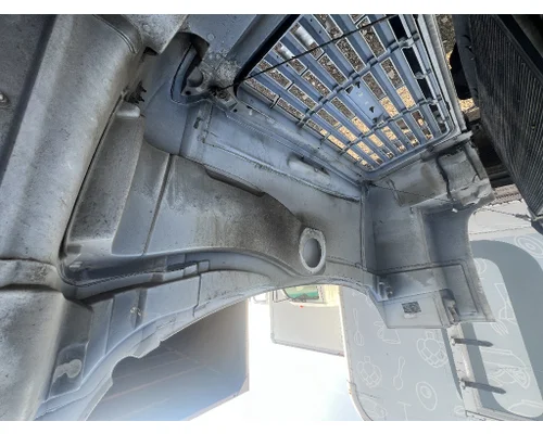 GMC C7500 Hood