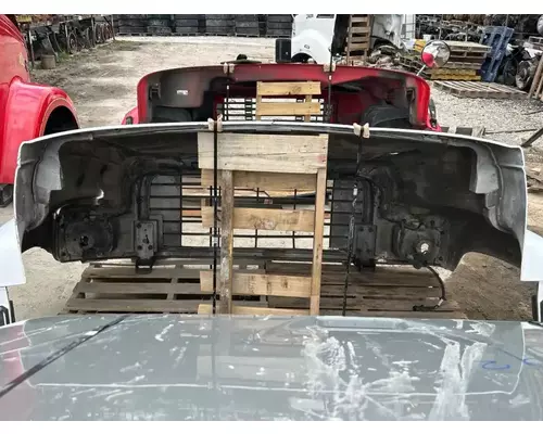 GMC C7500 Hood