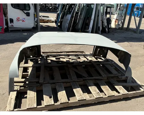 GMC C7500 Hood