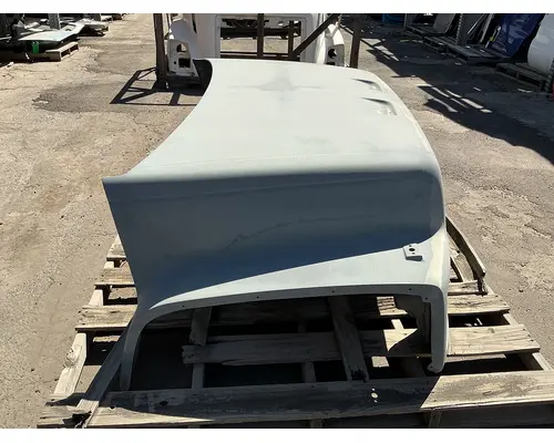 GMC C7500 Hood