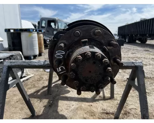GMC C7500 Hub
