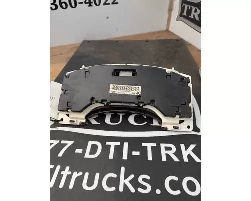 GMC C7500 Instrument Cluster