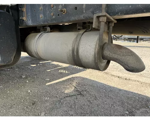 GMC C7500 Muffler