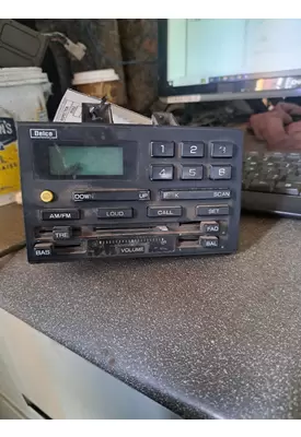 GMC C7500 Radio