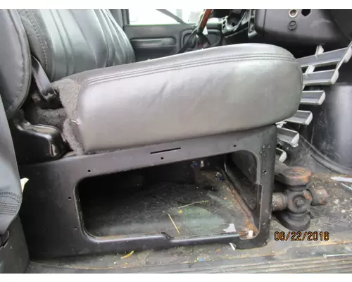 GMC C7500 SEAT, FRONT