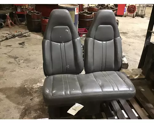 GMC C7500 SEAT, FRONT