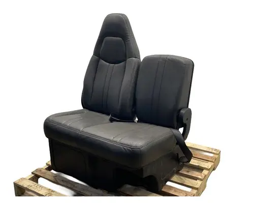 GMC C7500 Seat, Front