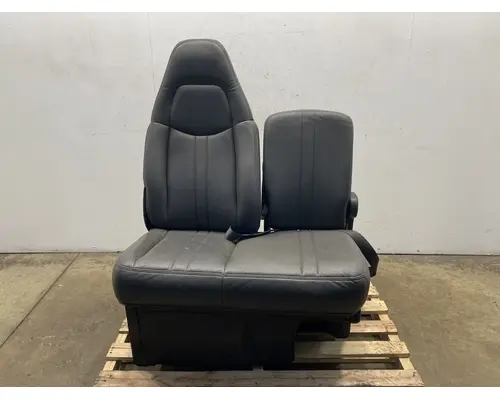 GMC C7500 Seat, Front