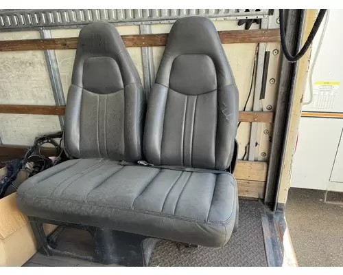 GMC C7500 Seat, Front