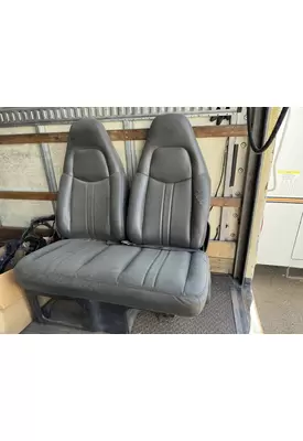 GMC C7500 Seat, Front