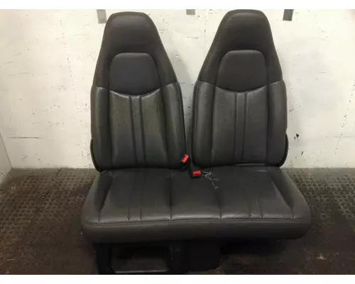 GMC C7500 Seat (non-Suspension)