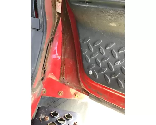 GMC C8500 2003-2010 DOOR ASSEMBLY, FRONT