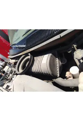 GMC C8500 AIR CLEANER