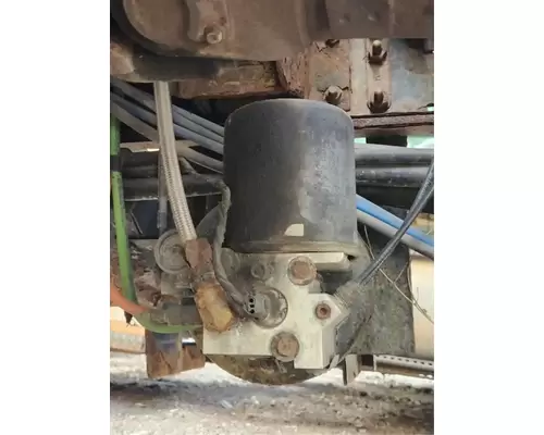 GMC C8500 Air Drier