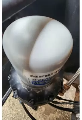 GMC C8500 Air Drier