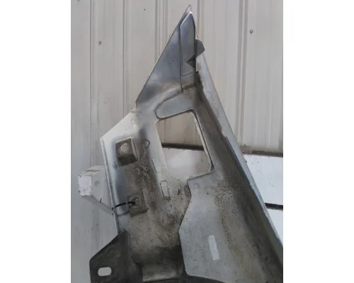GMC C8500 FENDER EXTENSION