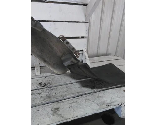 GMC C8500 FENDER EXTENSION