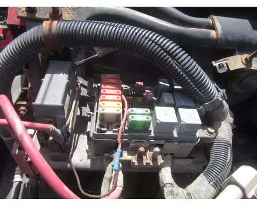 GMC C8500 FUSE BOX