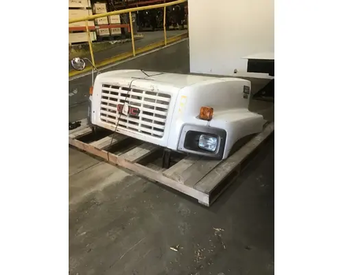 GMC C8500 Hood